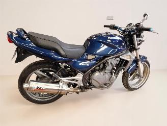 krockskadad bil motor Kawasaki ER - 5  1997/11
