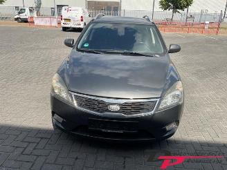 rozbiórka samochody osobowe Kia Cee d Cee'd Sporty Wagon (EDF), Combi, 2007 / 2012 1.4 16V 2010/1