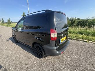 Ford Transit Courier Van 1.5 TDCI TRANSIT COURIER BLK EDITION picture 3