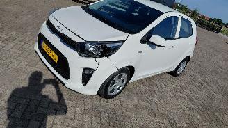 Unfallwagen Kia Picanto 1.0 dpi  5drs airco 2022/11
