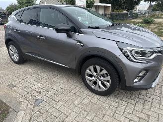 Vaurioauto  passenger cars Renault Captur 1.0 100 INTENS 92687 KM RIJDBAAR BOUWJAAR 2020 8750 EURO VAST 2020/6