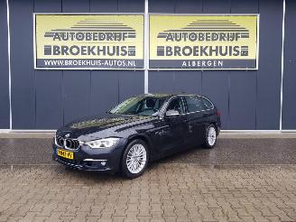 Damaged car BMW 3-serie Touring 318i Centennial High Executive LUXURY 2016/10