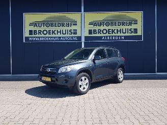 škoda osobní automobily Toyota Rav-4 2.0 VVTi Linea Terra 2008/4