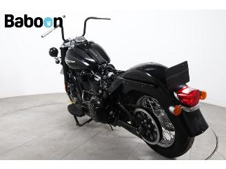 Harley-Davidson  FLHCS Softail Heritage Classic picture 6