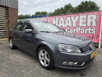 skadebil auto Volkswagen Passat 1.6 TDI Bluemotion executive edition 2014/2