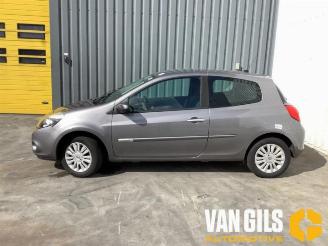 Démontage voiture Renault Clio Clio III (BR/CR), Hatchback, 2005 / 2014 1.2 16V TCe 100 2010/8