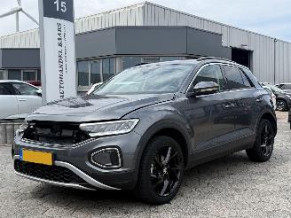 Damaged car Volkswagen T-Roc 1.0 TSI Life Edition 2024/10