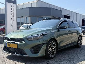 Vaurioauto  passenger cars Kia Ceed Sportswagon 1.5 T-GDi GT-PlusLine 2025/6