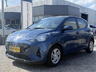 krockskadad bil auto Hyundai I-10 1.0 Premium AUTOMAAT 2025/9