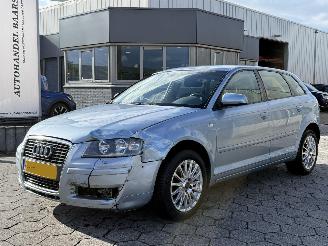 Vaurioauto  passenger cars Audi A3 Sportback 2.0 FSI Ambiente 2006/9