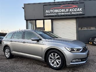 Voiture accidenté Volkswagen Passat Variant 1.6 TDI Connected Series NAVI 2016/7