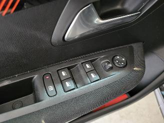 Peugeot 208 1.2 PT Active Pack picture 22