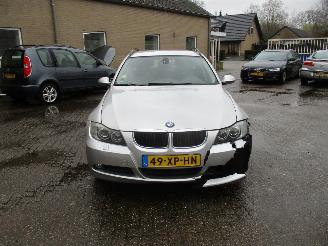 BMW 3-serie 320i High Executive picture 2