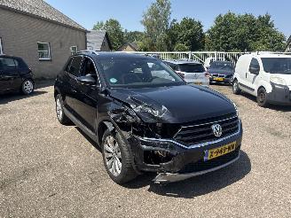 Avarii autoturisme Volkswagen T-Roc 1.5 TSI Sport REST BPM €400,-!!! AUTOMAAT 2019/2