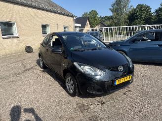 krockskadad bil auto Mazda 2 1.3 XS 3DRS 2010/7