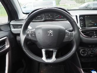 Peugeot 2008 1.2 Vti Active Pack Premium picture 15