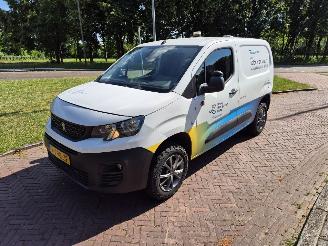 Unfall Kfz Van Peugeot Partner 1.5 HDI DANGEL 4X4 2019/7