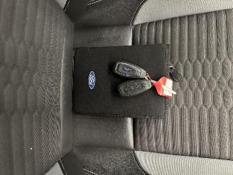 Ford Focus 2.0 ST 184kw 5-drs Navi Clima picture 13