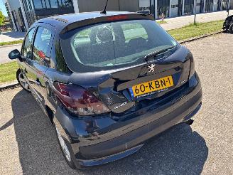 Peugeot 207  picture 4
