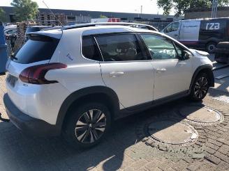Peugeot 2008 2008 (CU), MPV, 2013 / 2019 1.2 12V e-THP PureTech 110 picture 3