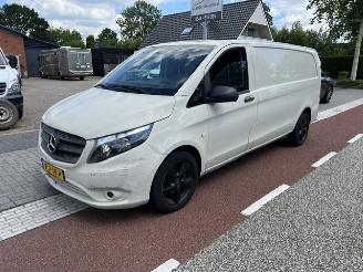 Schade bestelwagen Mercedes Vito 114 CDI 100KW EXTRA LANG AUTOM.  AIRCO KLIMA EURO6 2019/1