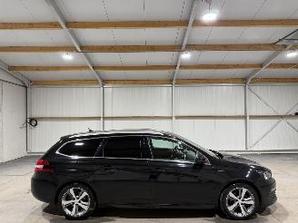Damaged car Peugeot 308 1.2PT 96kW Automaat GT-Line 2019/9