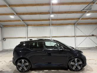 Vaurioauto  passenger cars BMW i3 42kWh 135kW Clima Navi S Pano 2019/1