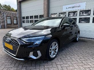 Damaged car Audi A3 30 TFSI Attitude Automaat Navi Clima 67283 Km NAP ! 2021/3