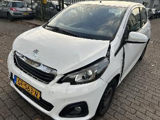 Voiture accidenté Peugeot 108 1.0 e-VTi Active 2015/4