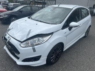 damaged passenger cars Ford Fiesta 1.0  ST Line   5 Drs 2017/3