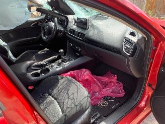 Mazda 3  picture 13