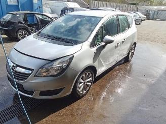 Coche siniestrado Opel Meriva Meriva (B), MPV, 2010 / 2017 1.4 16V Ecotec 2016/3