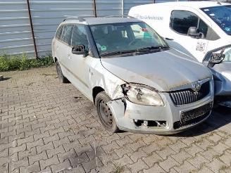 Vrakbiler auto Skoda Fabia Fabia II Combi, Combi 5-drs, 2007 / 2014 1.2i 12V 2008/5