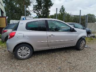 Sloopauto Renault Clio 1.2 Collection 2010/10