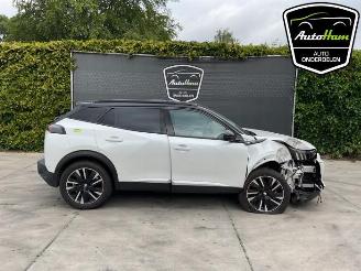 Coche siniestrado Peugeot 2008 2008 (UD/UK/UR/US/UX), MPV, 2019 e-2008 50 kWh 2020/12