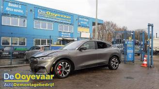 Auto da rottamare Ford Mustang Mach-e Mustang Mach-E, SUV, 2020 98kWh AWD 2021/5