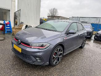 krockskadad bil auto Volkswagen Polo 2.0 AUTOMAAT TSI GTI 2022/10