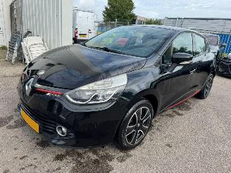 skadebil auto Renault Clio 0.9 TCe Expression 2013/10