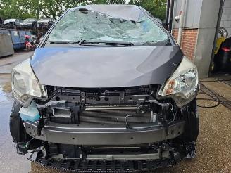 disassembly passenger cars Toyota Verso S Verso S, MPV, 2010 / 2016 1.33 16V Dual VVT-I 2011/11