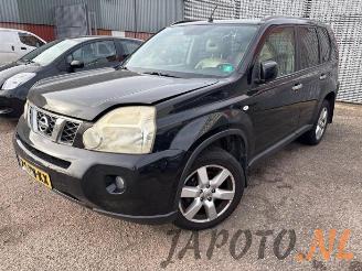 Salvage car Nissan X-Trail X-Trail (T31), SUV, 2007 / 2013 2.5 16V SE,LE 4x4 2008/4