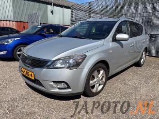 Vrakbiler auto Kia Cee d Cee'd Sporty Wagon (EDF), Combi, 2007 / 2012 1.4 16V 2010/5