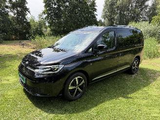 damaged passenger cars Volkswagen Caddy maxi 7 Persoons 2025/1