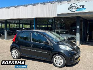 uszkodzony samochody osobowe Peugeot 107 1.0-12V XS Airco 5-Drs Elek-pakket 2010/6