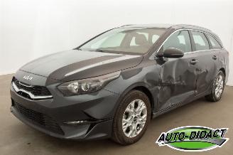 Vaurioauto  passenger cars Kia Ceed 1.0 88kW 46.134 km Navi Clima Camera 2024/2
