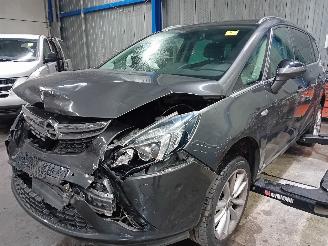 Vrakbiler auto Opel Zafira Zafira Tourer (P12) MPV 1.4 Turbo 16V EcoFLEX (A14NET(Euro 5)) [103kW]=
  (10-2011/05-2016) 2012/3