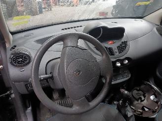Renault Twingo Twingo II (CN) Hatchback 3-drs 1.2 16V (D4F-764(D4F-E7)) [55kW]  (03-2=
007/09-2014) picture 5