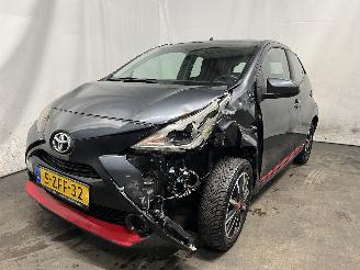 Schadeauto Toyota Aygo Aygo (B40) Hatchback 1.0 12V VVT-i (1KR-FE) [51kW]  (05-2014/06-2018) 2015/1