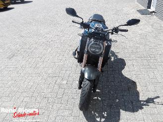 Honda CB 650 RA picture 8