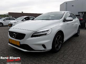 Unfallwagen Volvo V-40 2.0 D3 R-Design Aut 2017/10