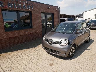 Coche accidentado Renault Twingo INTENS 2021/11